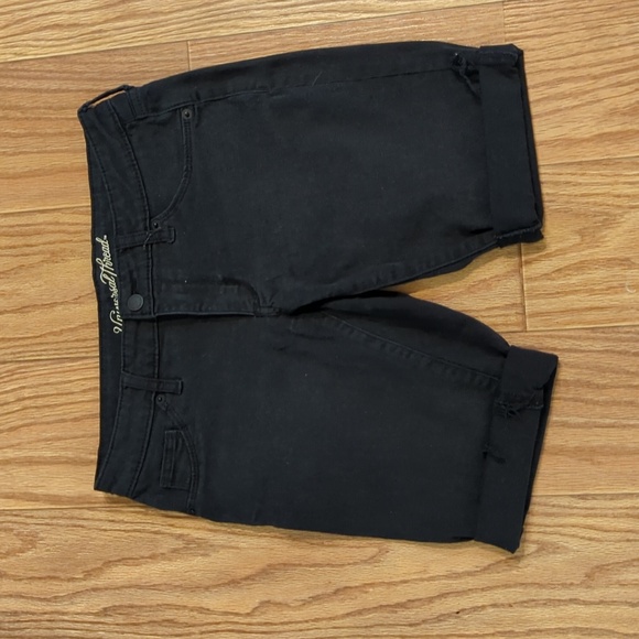 3 for $20 Bundle Sale! Universal Thread black cut-off denim shorts size 4 / 27 - Picture 1 of 7